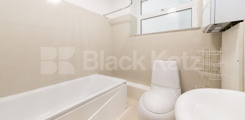 			Great 2 Bed Property !, 2 Bedroom, 1 bath, 1 reception Flat			 High street, Hornsey/Crouch End